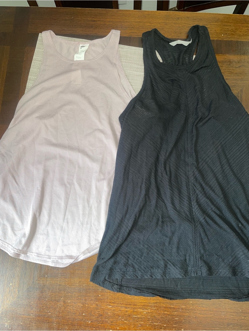 Athleta & Fabletics Women’s Athletic Tank Top Bundle XS Black Pink